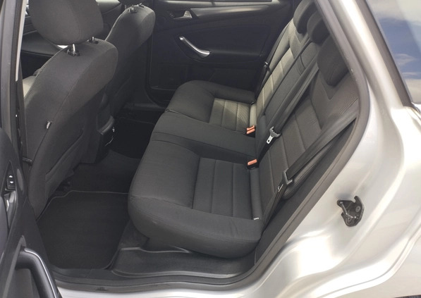 Ford Mondeo cena 29900 przebieg: 250973, rok produkcji 2010 z Choroszcz małe 154